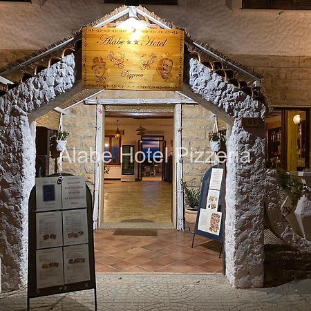 Alabe Hotel Marina Di Tresnuraghes Екстер'єр фото